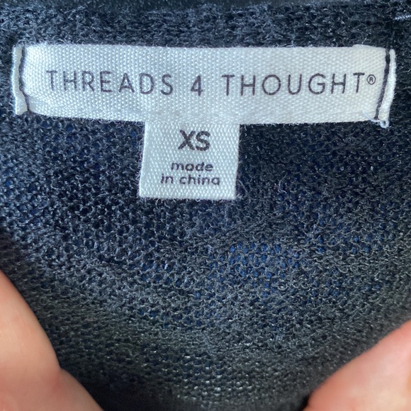 NWOT Black shirt-sleeved tunic top size XS - Picture 3 of 3